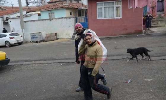 Romanların Kafası Karışık - 12