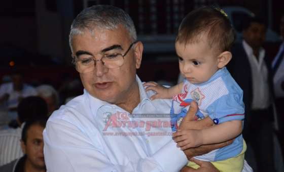 Başkan Baysan'ın Çocuk Sevgisi - 1