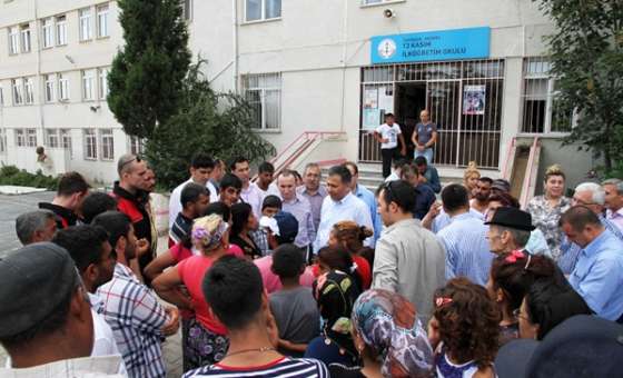 Tekirdağ Valisi Yerlikaya Aydoğdu Mahallesi Sakinleri Ile Sorunlarını Görüştü - 3
