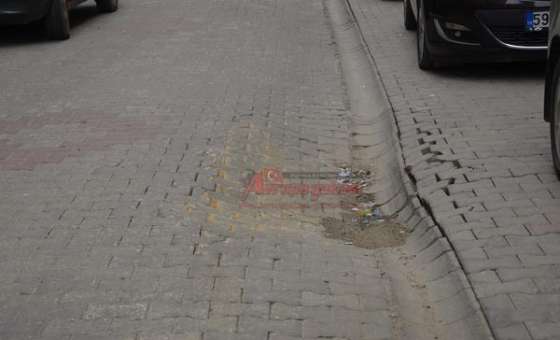 Kilit Parke Taşları Çöktü - 3