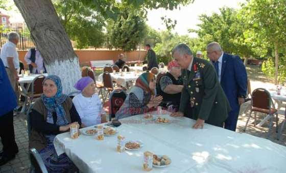 Çorlu Protokolü Tarihi Binada Bayramlaştı - 3