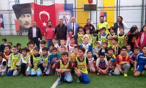 Çorlu Kaymakamlığı Ve Altınordu Kulübü İşbirliği Ile Turnuva - 1