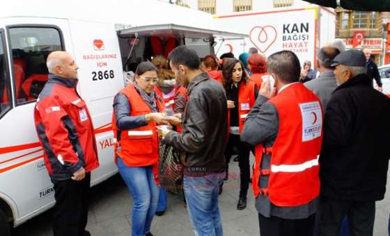 Kızılay Çorlu Şubesinden Aşure Dağıtımı - 1