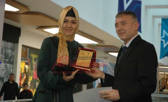Gizli Kalemler Ödüllendirildi - 2