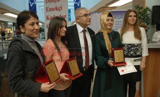 Gizli Kalemler Ödüllendirildi - 3