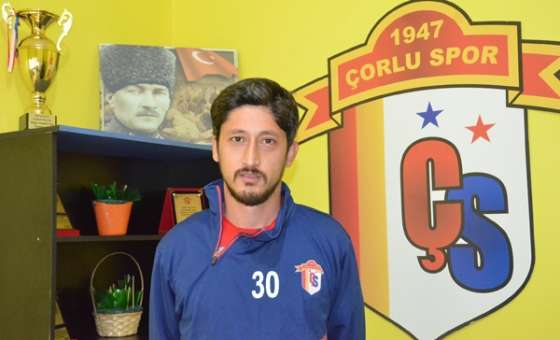 Çorluspor 1947 Kaptanı Eyüp Yanmış;“Sahada Adeta Savaşıyoruz”