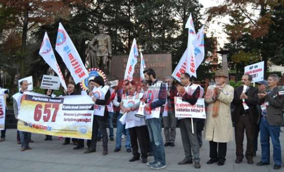 Eğitim- İş Sendikası Üyesi Öğretmenlerden Önce Basın Açıklaması Sonra Kutlama - 1