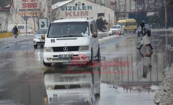 Kar Gitti Çamur Geldi - 7