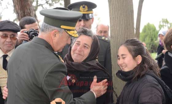 5. Kolordu Komutanı Korgeneral Altıntaş'tan Şehit Annesine Vefa - 1
