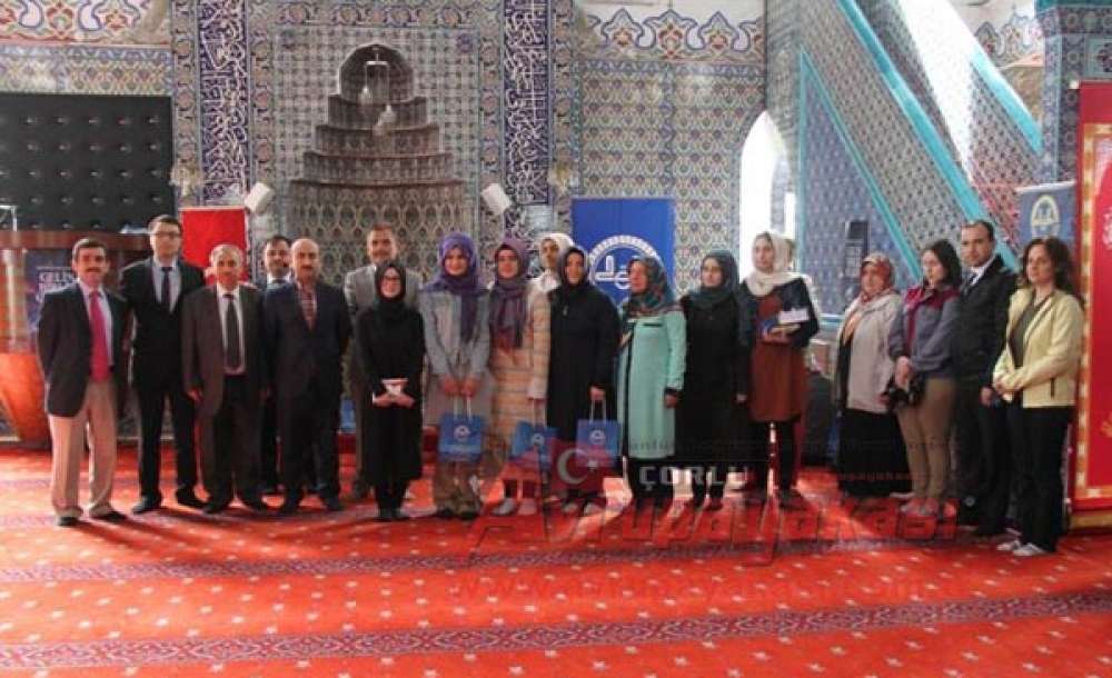 Liseli Kızlar Arası Kur`an-I Kerim`i Güzel Okuma Yarışması Yapıldı - 1