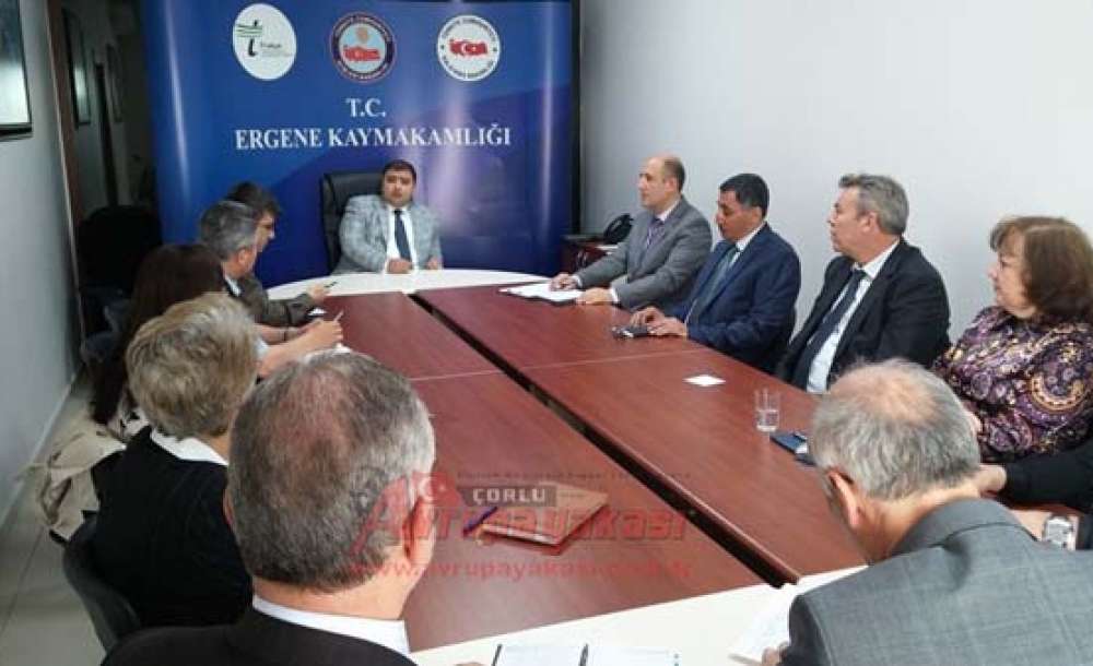 Kaymakam Kızıltoprak Kurum Müdürleri Ile Değerlendirme Toplantısı Yaptı - 1