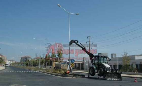 Bülent Ecevit Bulvarına Yol Aydınlatması - 2