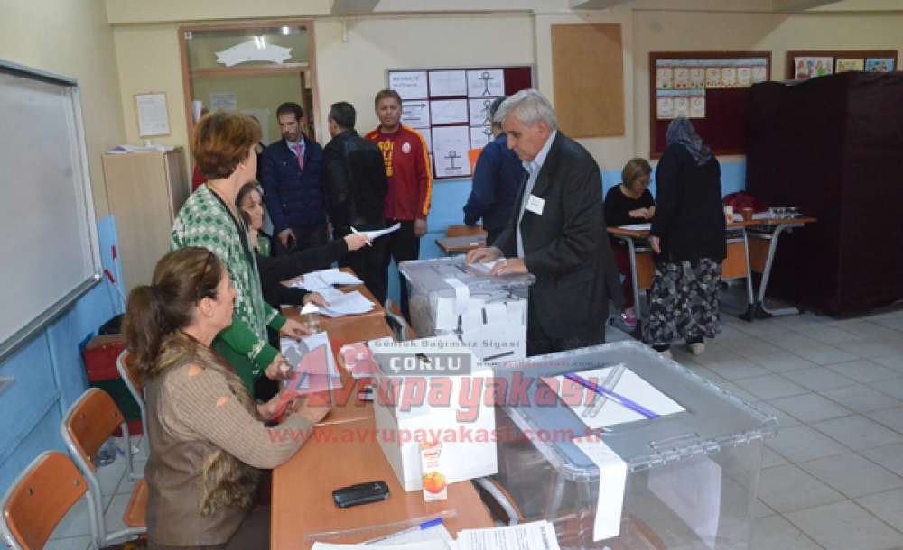 Çorlu'daki Bulgaristan Vatandaşları Bir Kez Daha Sandık Başına Gitti - 1