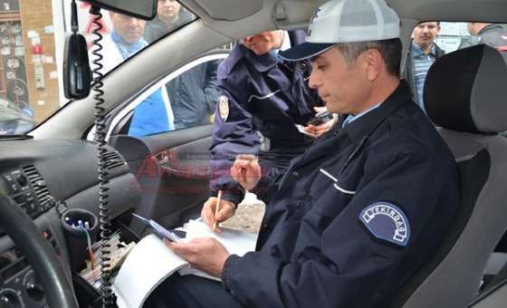 Mandıracı Caddesi'nde 1 Saatte 17 Araca Ceza - 3