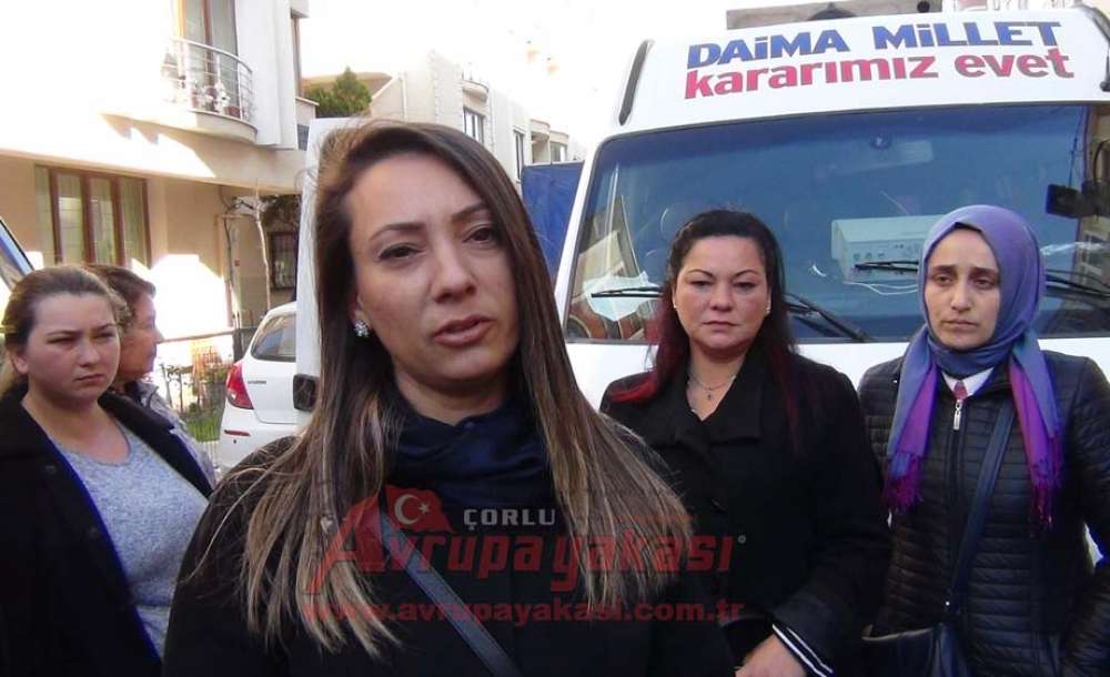 Evet Çalışması Yapan Seçim Aracının Şoförünü Yumrukladılar