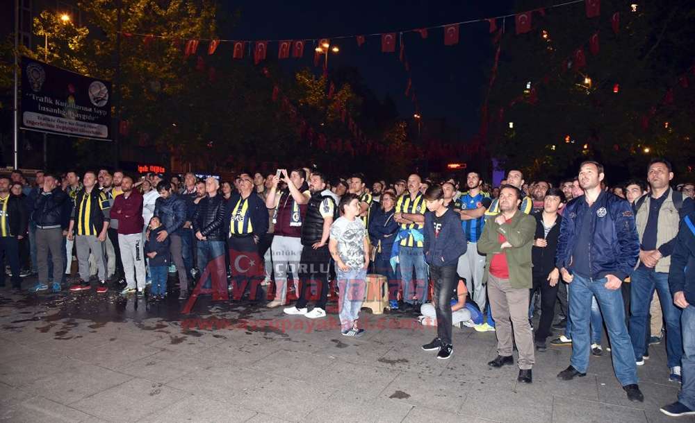 Dev Zafere Dev Ekran - 2