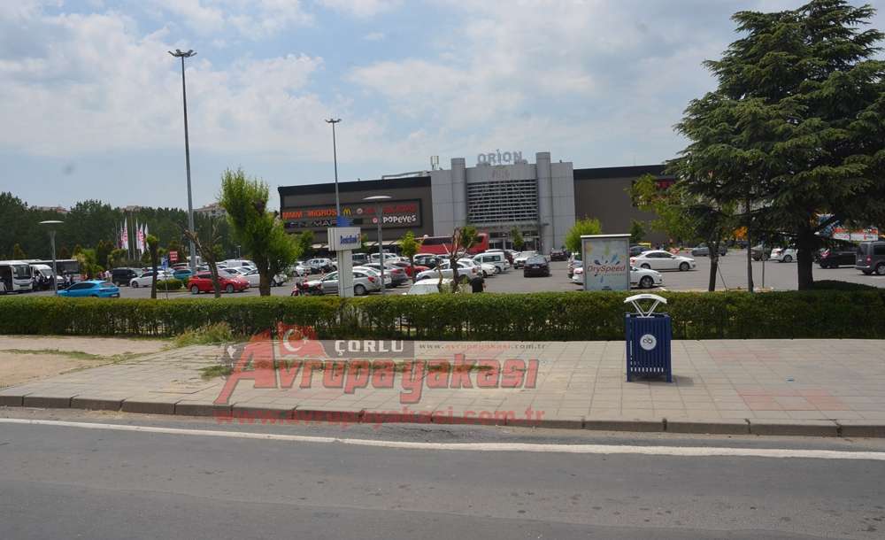 Bu İnsanlar Nereye Duracak - 1