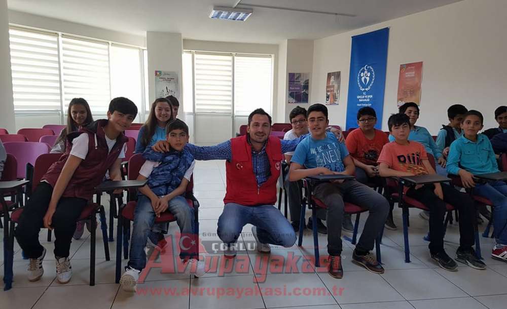 Türkgücü Ortaokulu Öğrencilerinden Çorlu Gençlik Merkezi'ne Ziyaret
