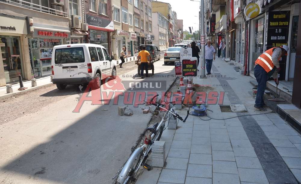 Patron Çıldırdı Esnafın Çalışma Tepkisi “Bayrama 2 Gün Var Hala Toz İçindeyiz”