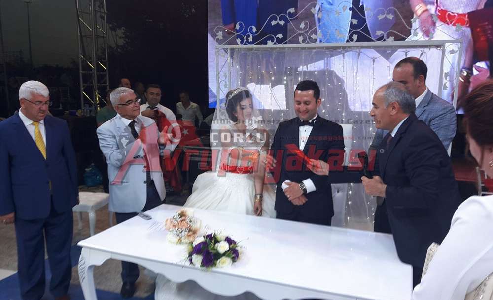 Yüksel Ailesinin Mutlu Günü - 2