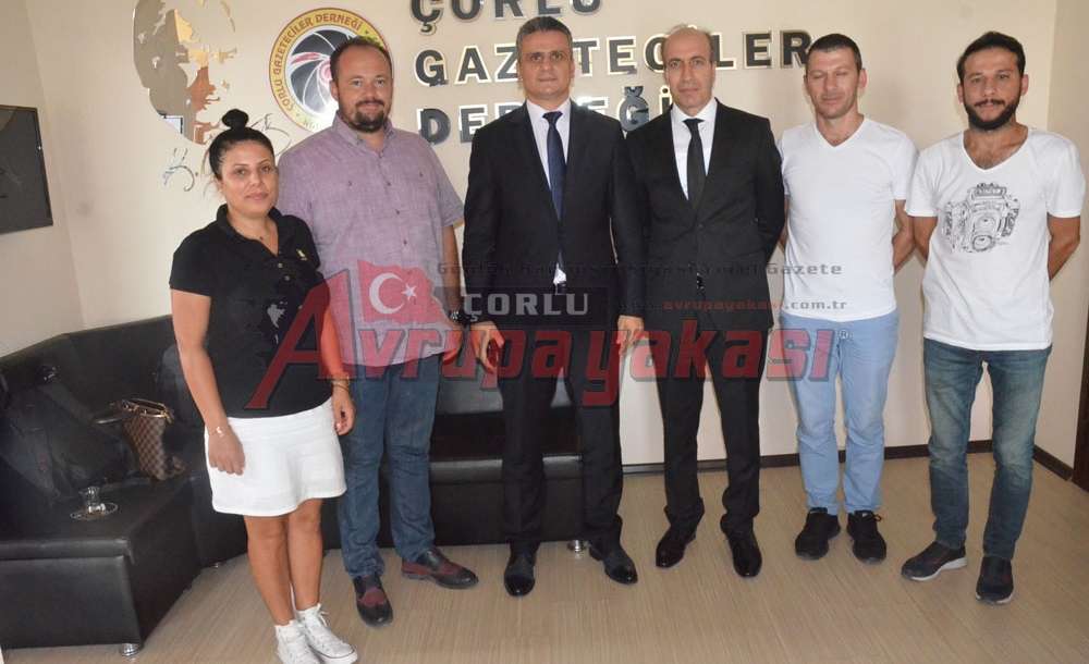 Başsavcı Sekücü Ve Başkan Altunay'dan Çorlu Gazeteciler Derneği'ne Veda Ziyareti