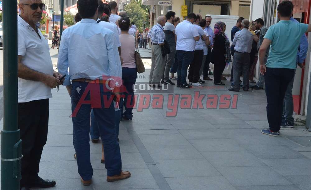 Vatandaşların Sıra Çilesi
