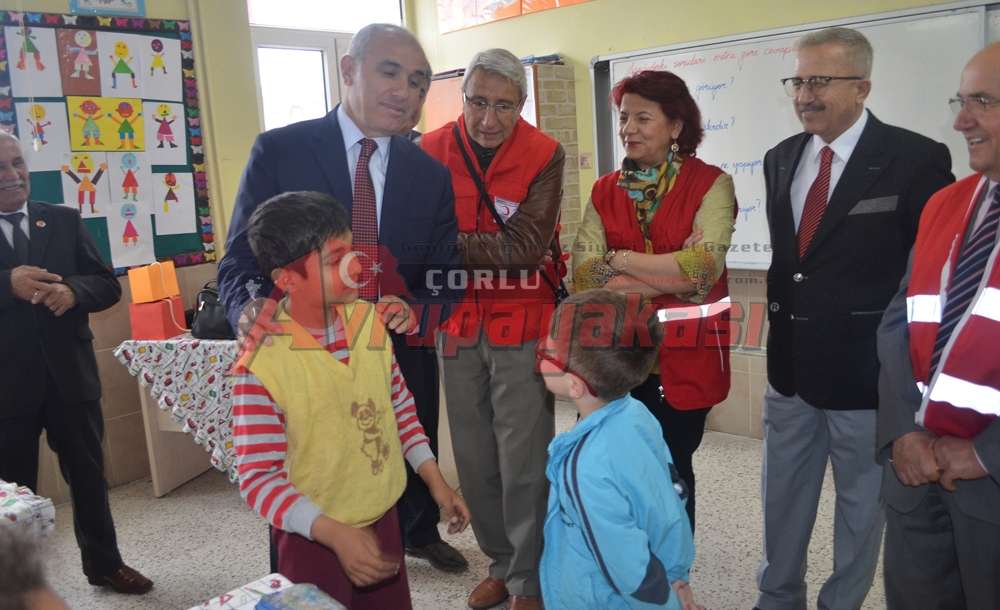 Minik Yüzler Gülmeye Devam Ediyor - 1