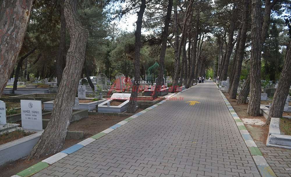 Bayramda Mezarlık Ziyareti Yasak Mı? - 2