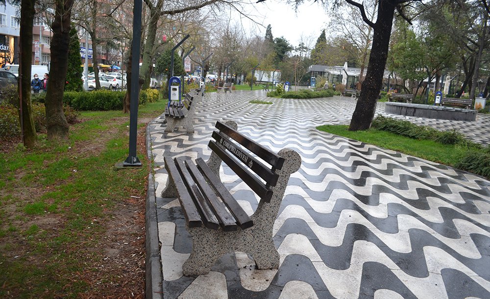 Parklar Sessizliğe Büründü - 1