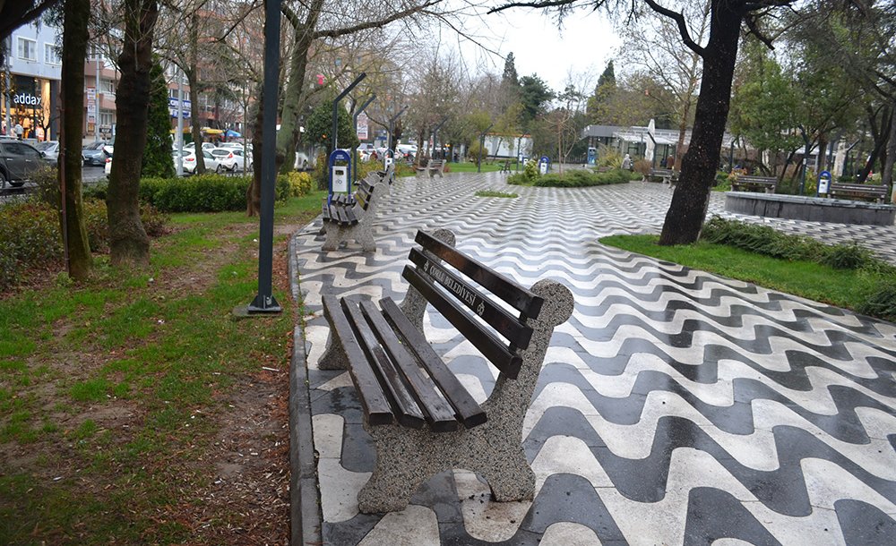 Parklar Sessizliğe Büründü - 2