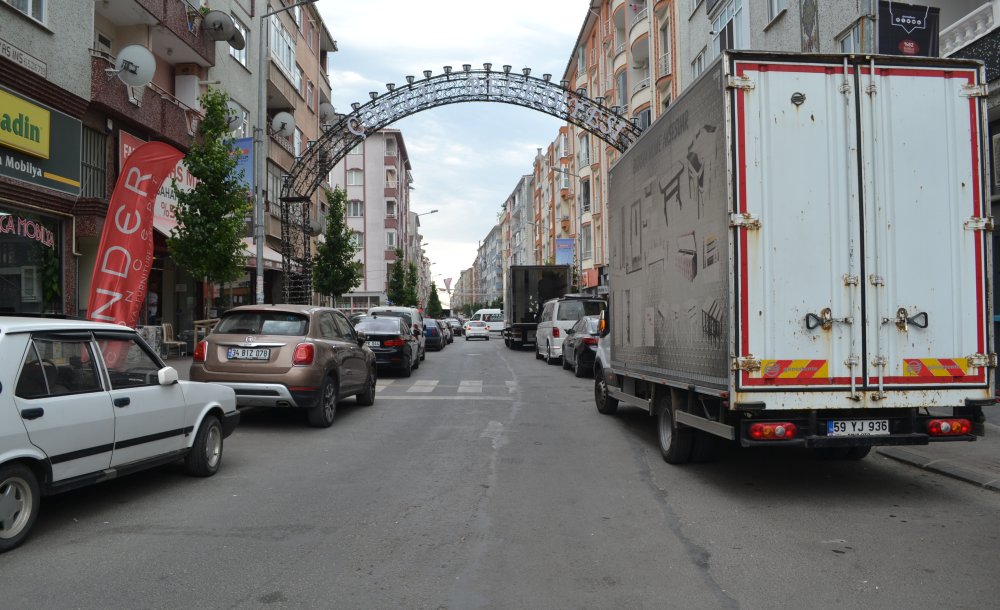 Yunus Emre Caddesi'nde Sorun Devam Ediyor - 1