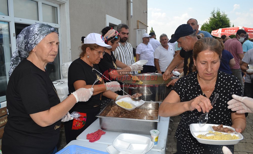 Aşure Programına Yoğun İlgi - 8