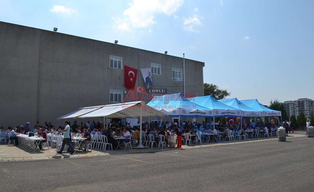 Aşure Programına Yoğun İlgi - 9