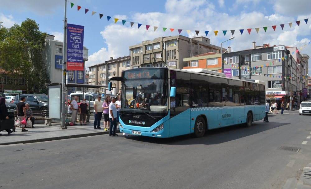Otobüslerin Geç Gelmesi Vatandaşı Çileden Çıkartıyor - 1