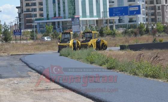 Asfaltlamalar Devam Ediyor