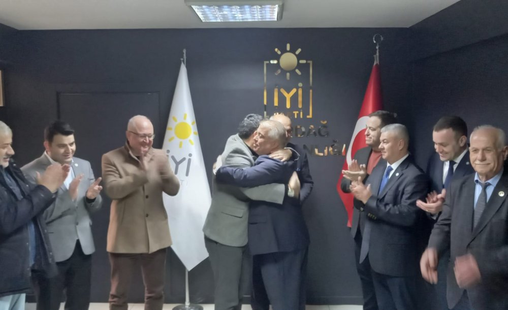 Gökhan Metiner Mazbatasını Aldı - 3