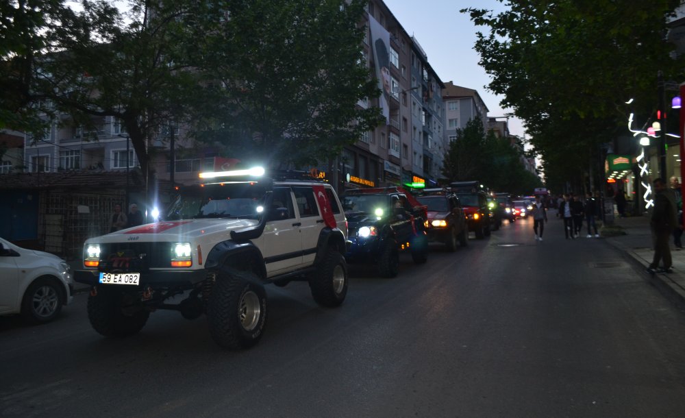 Fener Alayı Yürüyüşü Gelincik Tarlasına Döndü - 1