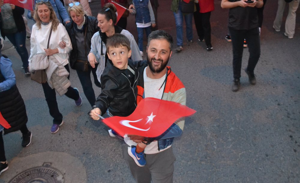 Fener Alayı Yürüyüşü Gelincik Tarlasına Döndü - 5