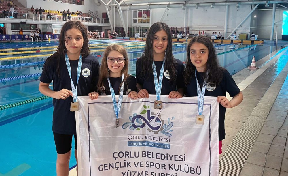 Çbsk Yüzücüleri Turnuvadan Başarıyla Döndü - 3