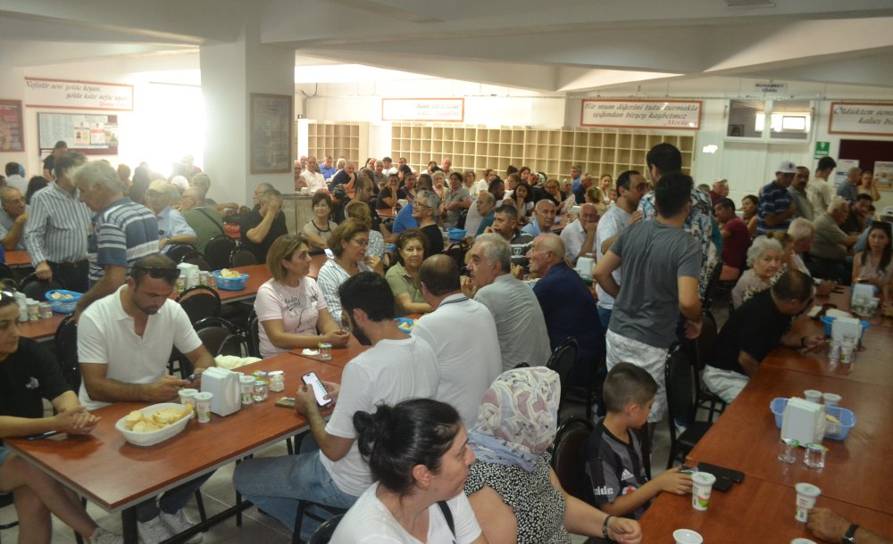 Aşure Programına Yoğun Katılım Oldu - 2