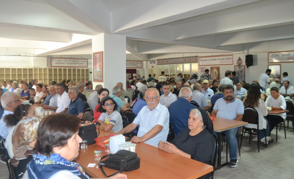 Aşure Programına Yoğun Katılım Oldu - 4