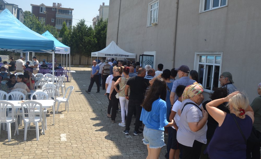 Aşure Programına Yoğun Katılım Oldu - 7