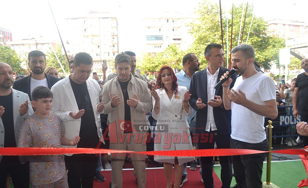 Ergül Mobilya Mustafa Ceceli Konseriyle Açıldı - 5