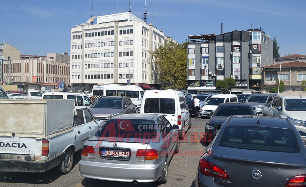 Açık Otopark Dolup Taşıyor - 1