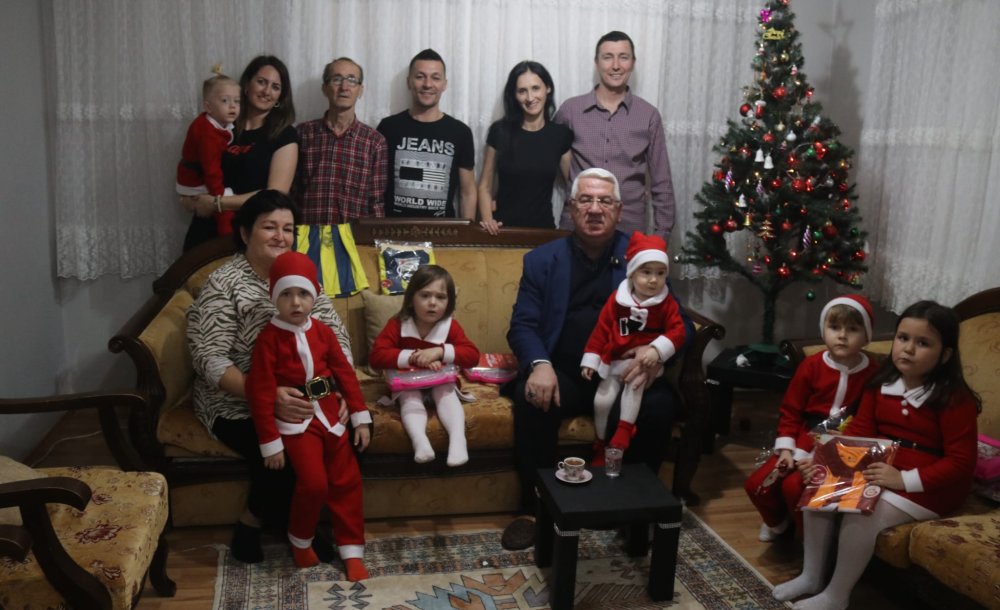 Başkan Yüksel Yılbaşı Gecesinde Vatandaşları Ziyaret Etti