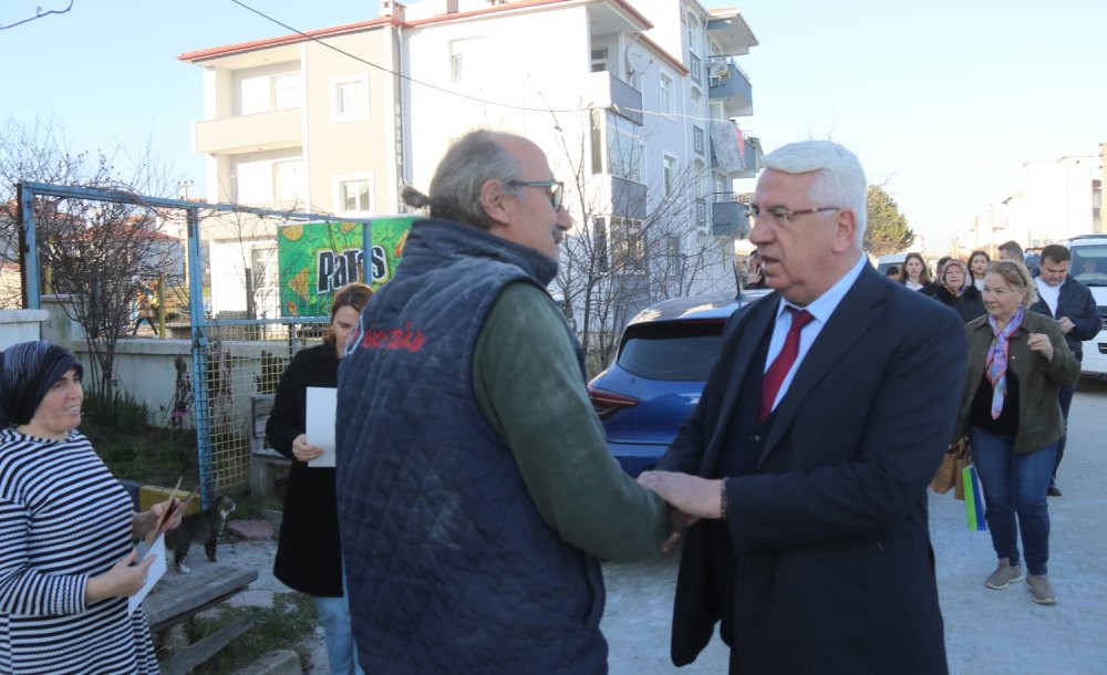 Velimeşe Başkan Yüksel'i Bağrına Bastı