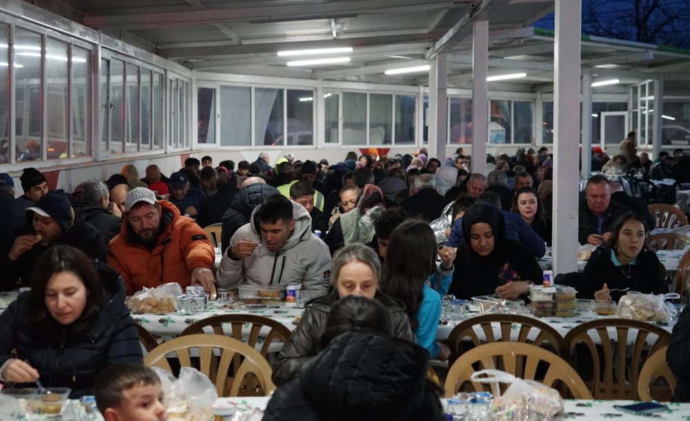 Sevgi Sofrası Vakıflarda Kuruldu