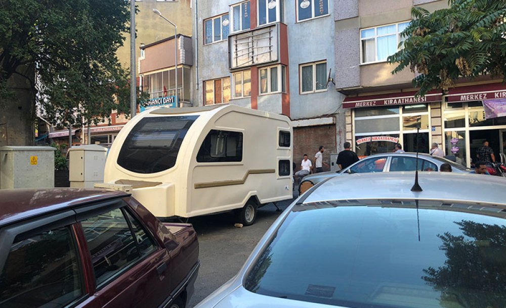 Karavanlar Gelişigüzel Park Ediliyor - 1