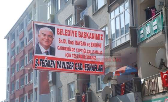Esnaflardan Başkana Teşekkür Pankartı - 2
