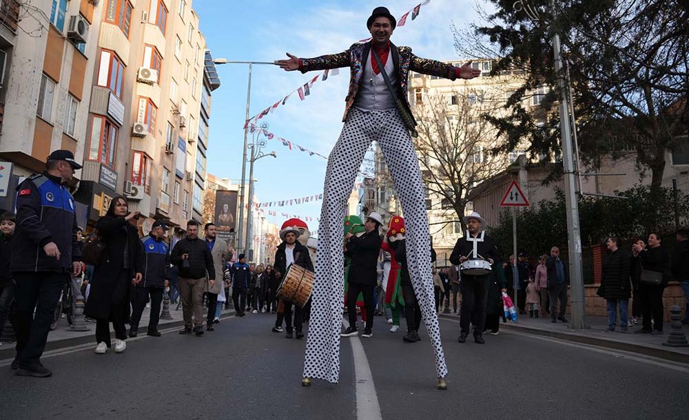 Tiyatro Festivali Coşkuyla Başladı - 2